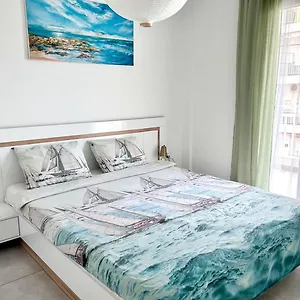  Apartment Sea Pleasure Ii